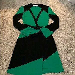*LIKE NEW* Diane vonFurstenberg Wrap Dress
